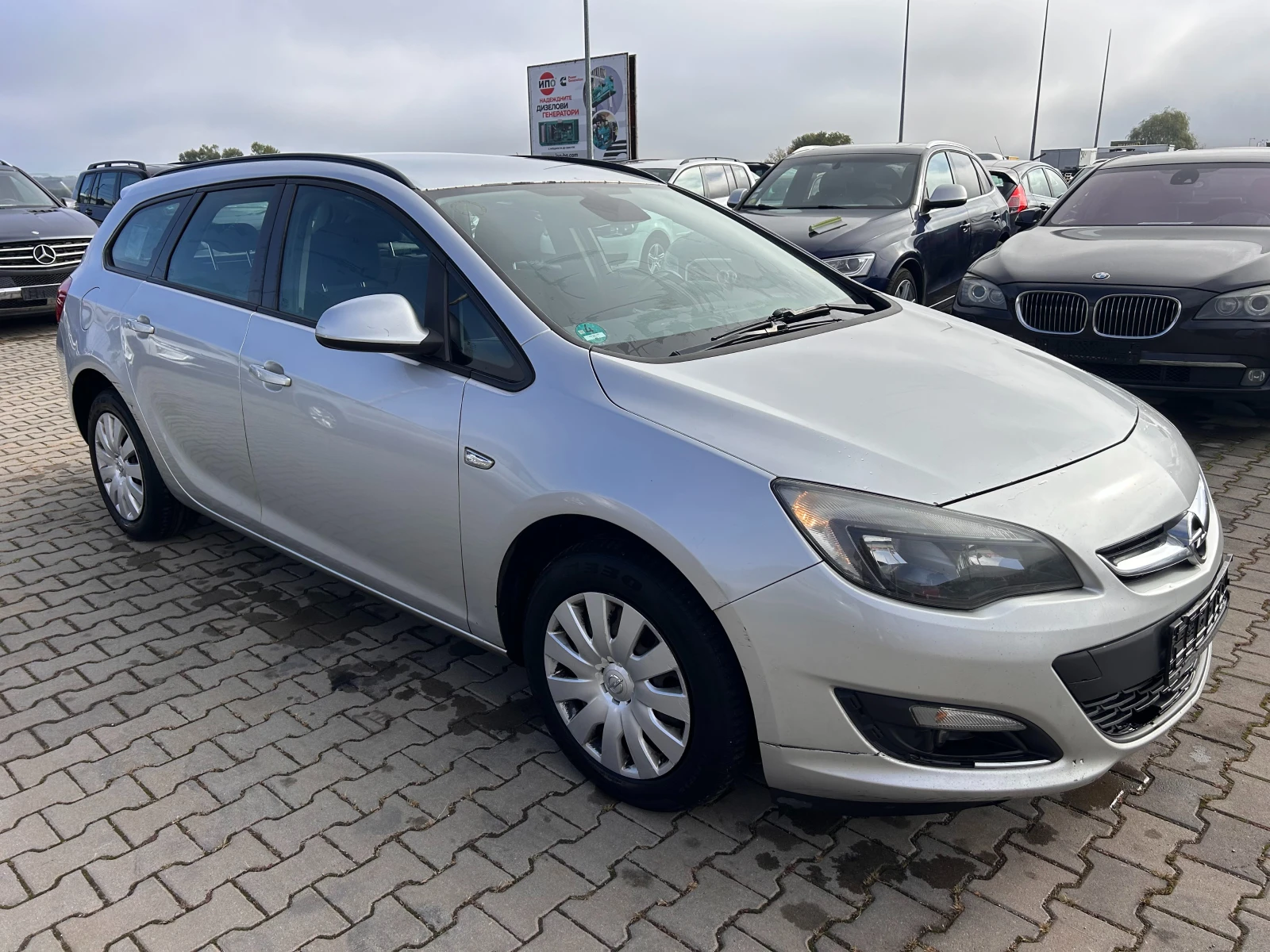 Opel Astra 2.0CDTI AVTOMAT/NAVI EURO 5 ЛИЗИНГ - изображение 4