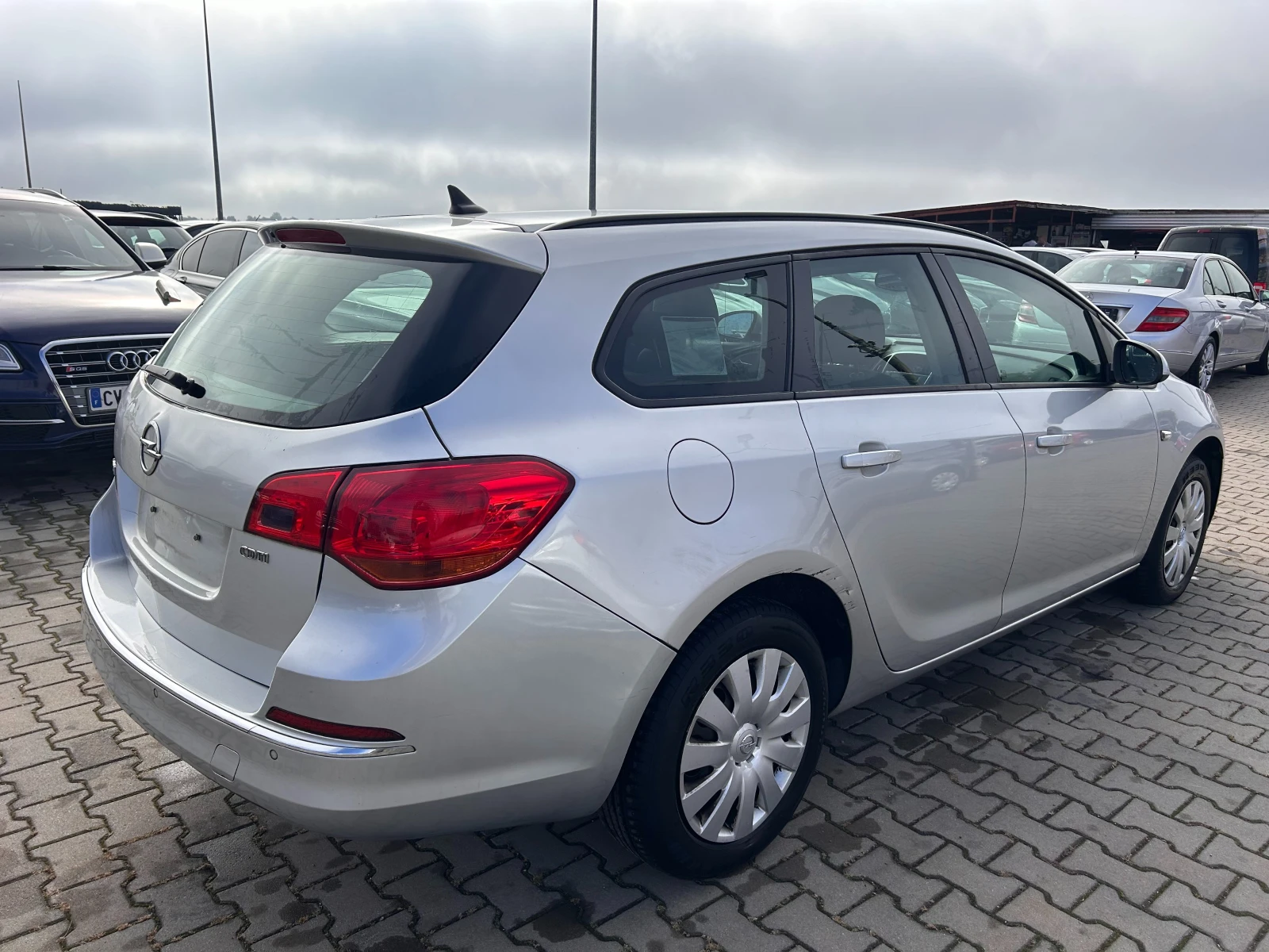 Opel Astra 2.0CDTI AVTOMAT/NAVI EURO 5 ЛИЗИНГ - изображение 6