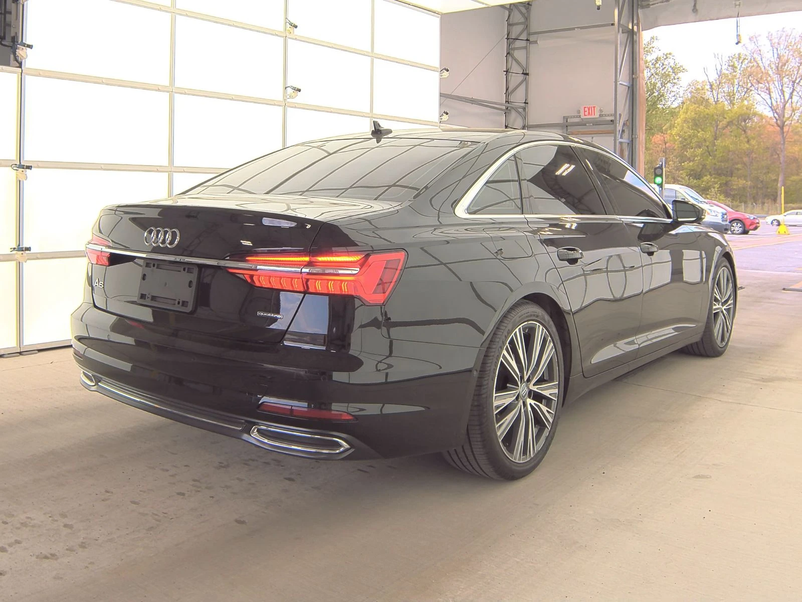 Audi A6 PREMIUM* PLUS* ДИГИТАЛНО* ТАБЛО* ПОДГРЕВ* 360КАМЕР - изображение 2