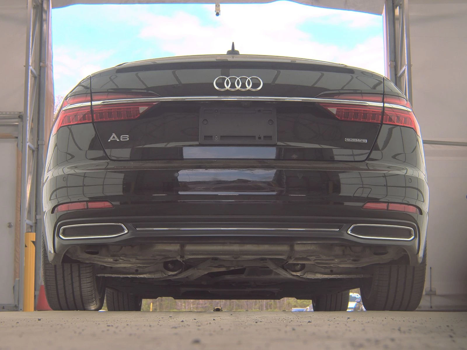 Audi A6 PREMIUM* PLUS* ДИГИТАЛНО* ТАБЛО* ПОДГРЕВ* 360КАМЕР - изображение 6