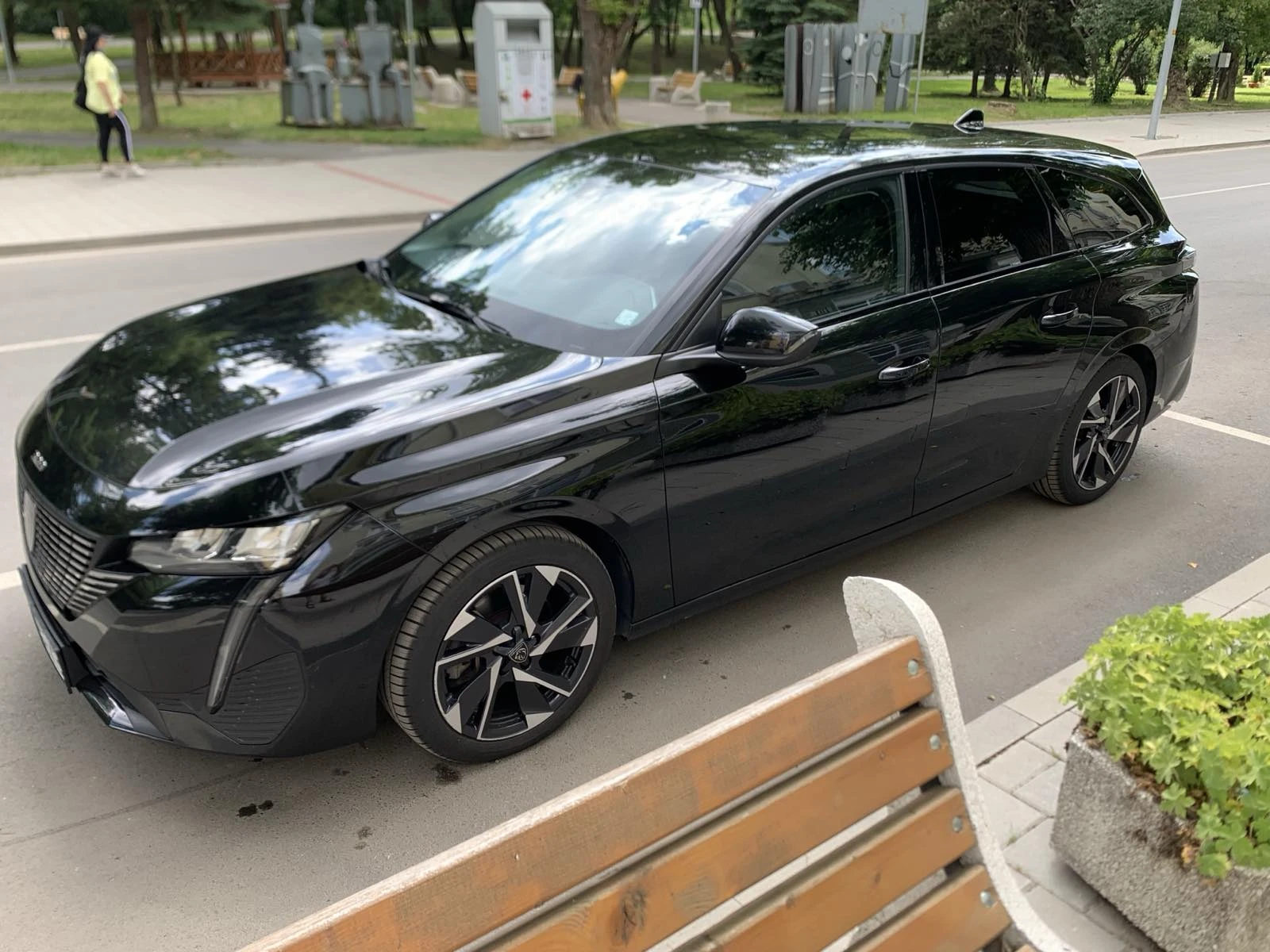 Peugeot 308 SW 1.5BlueHdi 130 CH S&S BVM 6 ALLURE pack - изображение 5