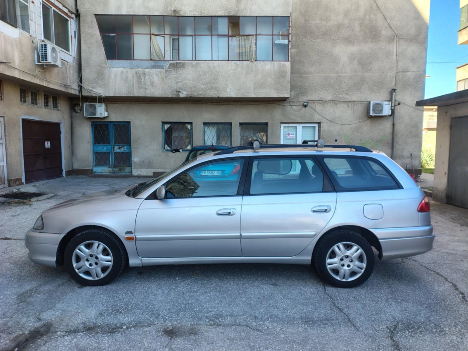 Toyota Avensis  - изображение 5