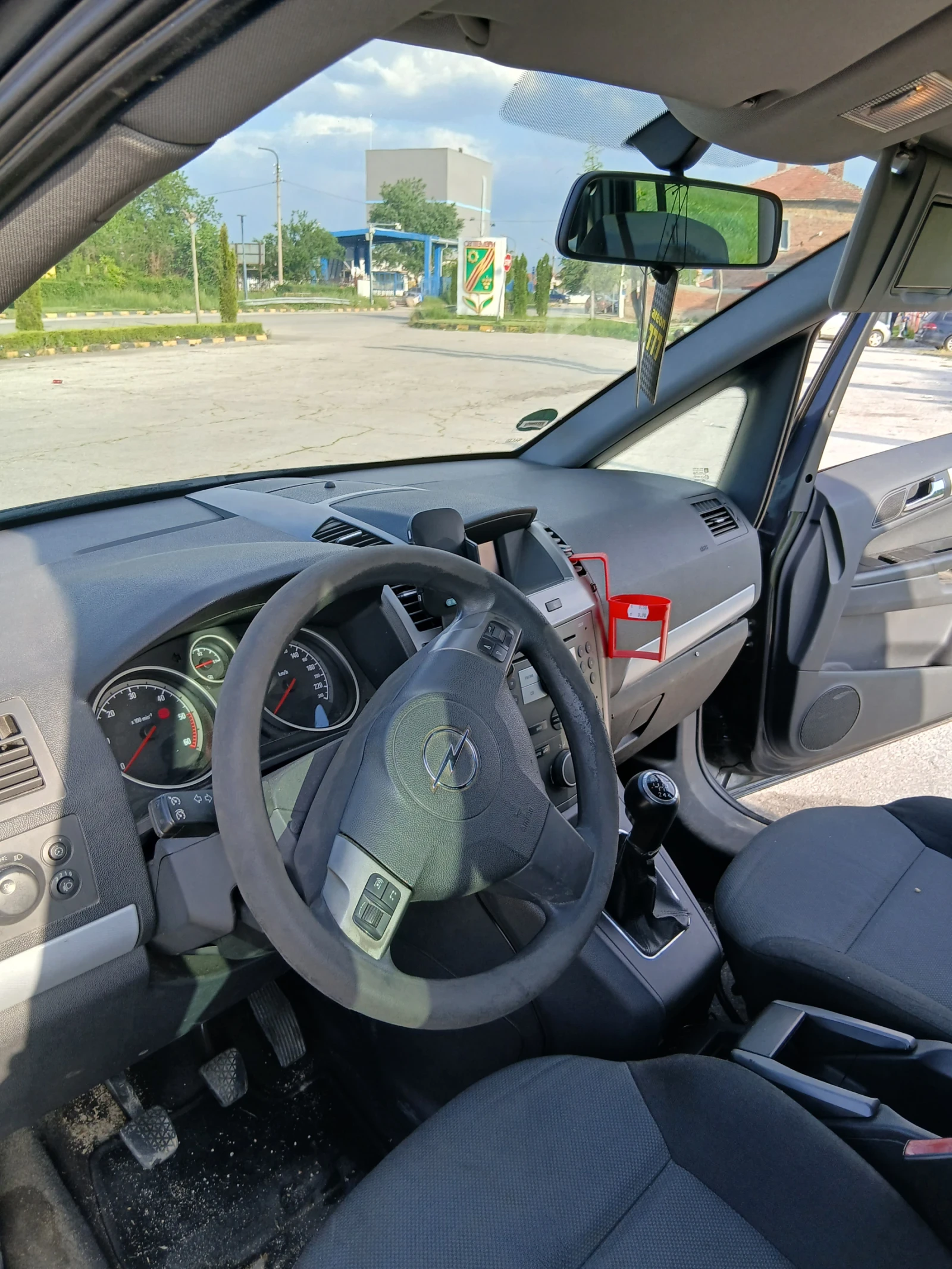 Opel Zafira, снимка 5 - Автомобили и джипове - 54510496