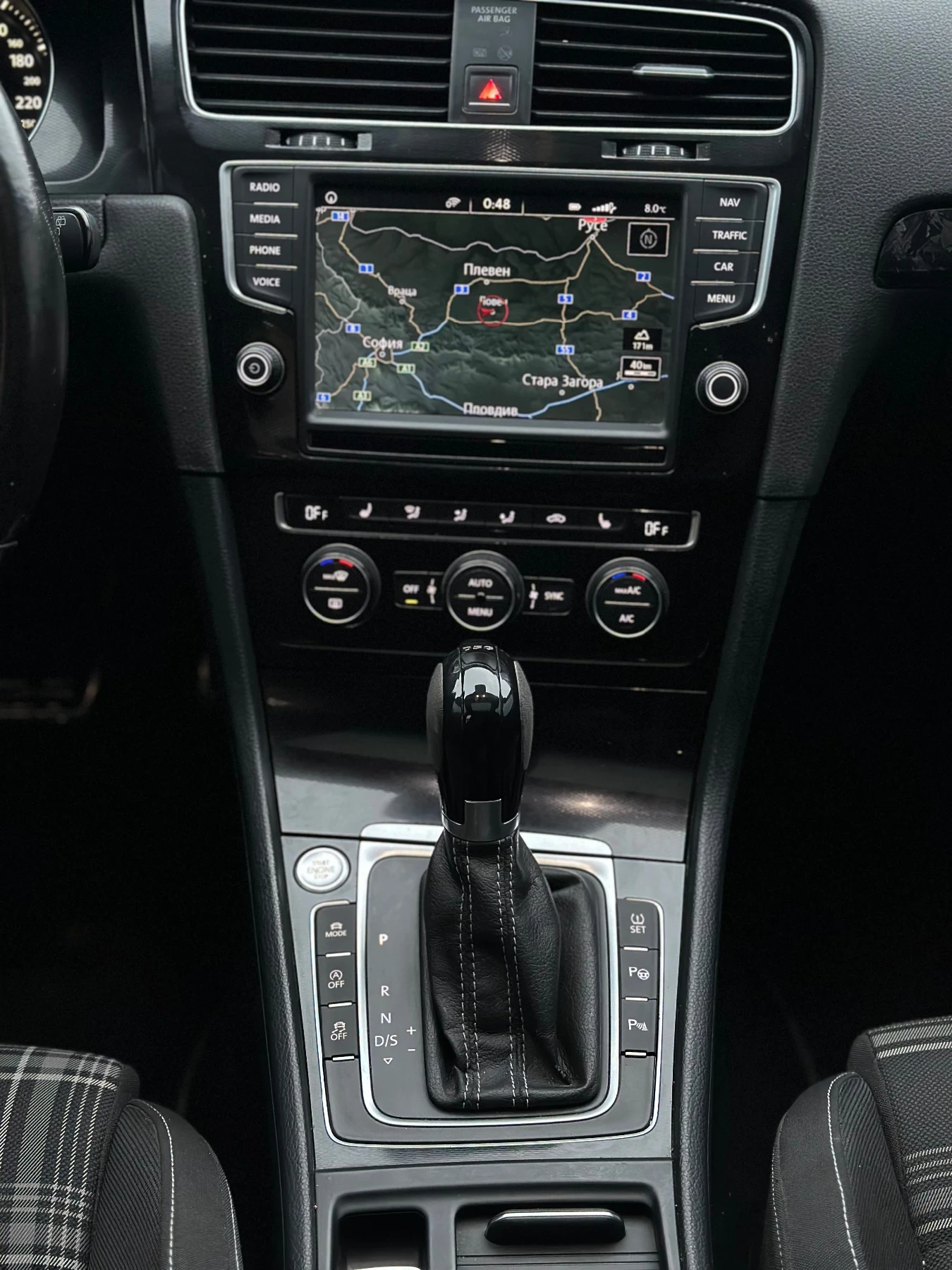 VW Golf GTD, снимка 14 - Автомобили и джипове - 54601585