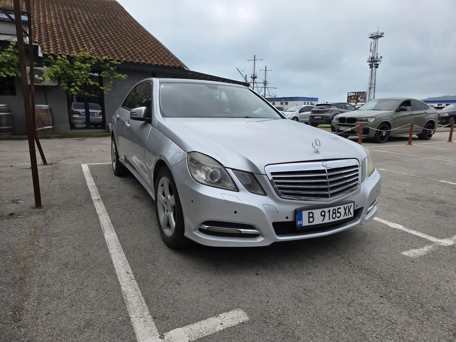 Mercedes-Benz E 250 Седан, снимка 3 - Автомобили и джипове - 54787558