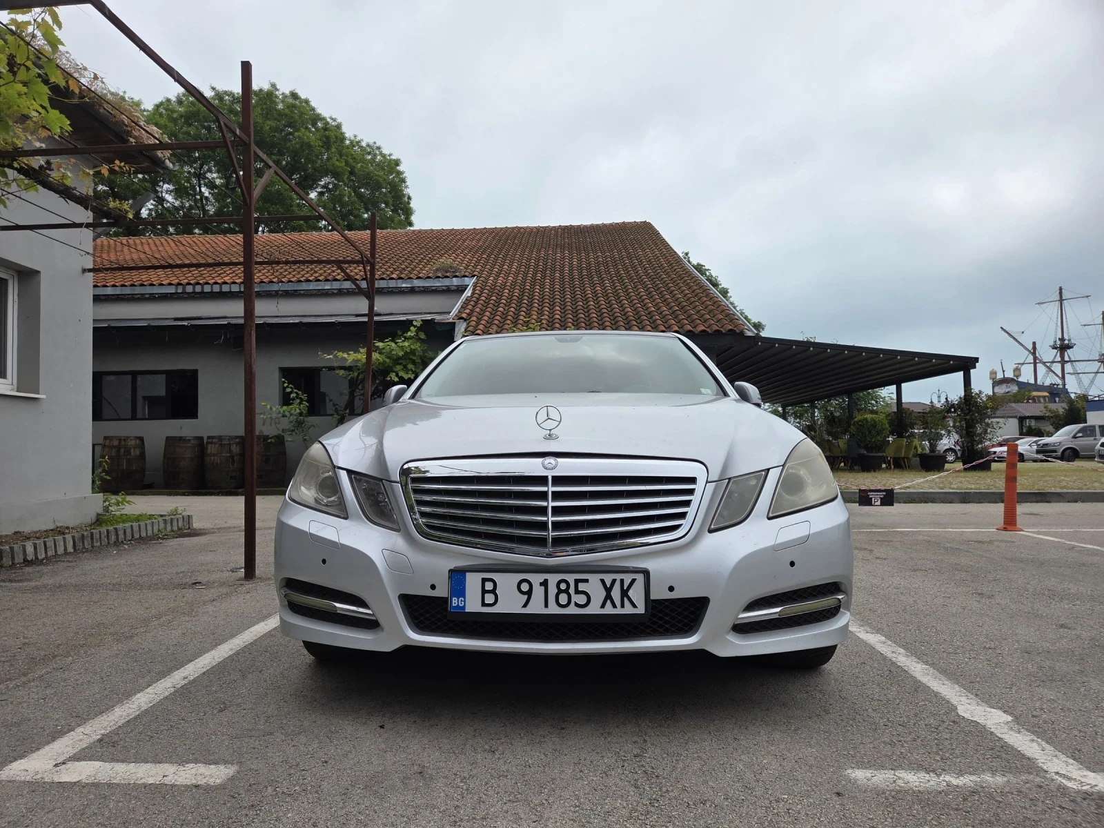 Mercedes-Benz E 250 Седан, снимка 2 - Автомобили и джипове - 54787558