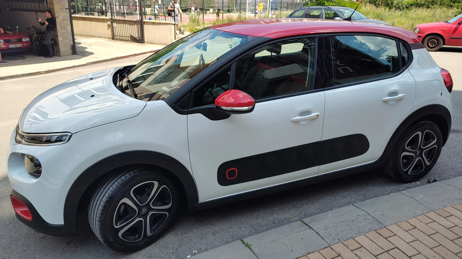 Citroen C3 1, 2 Pure tech , снимка 3 - Автомобили и джипове - 54801394