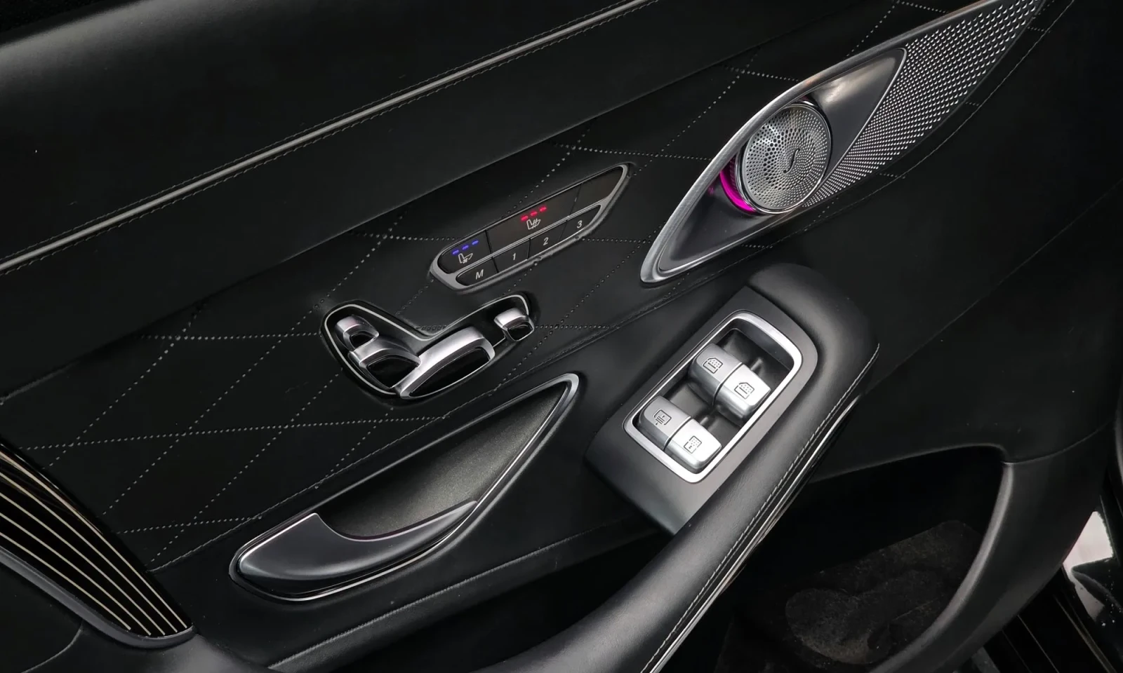 Mercedes-Benz S 560 MAYBACH* 4MATIC* HUD* ФУЛ, снимка 10 - Автомобили и джипове - 54823544