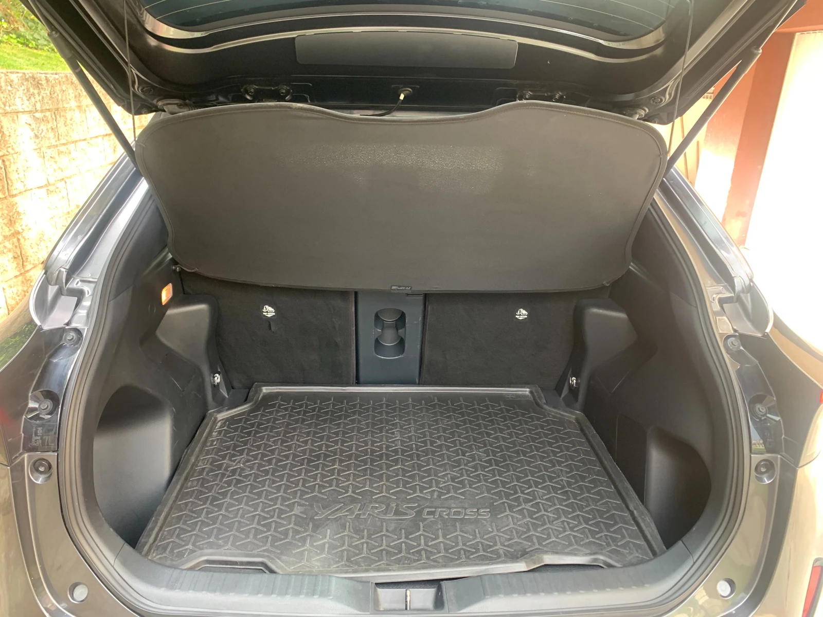 Toyota Yaris Cross 1, 5 хибрид, снимка 7 - Автомобили и джипове - 54889611