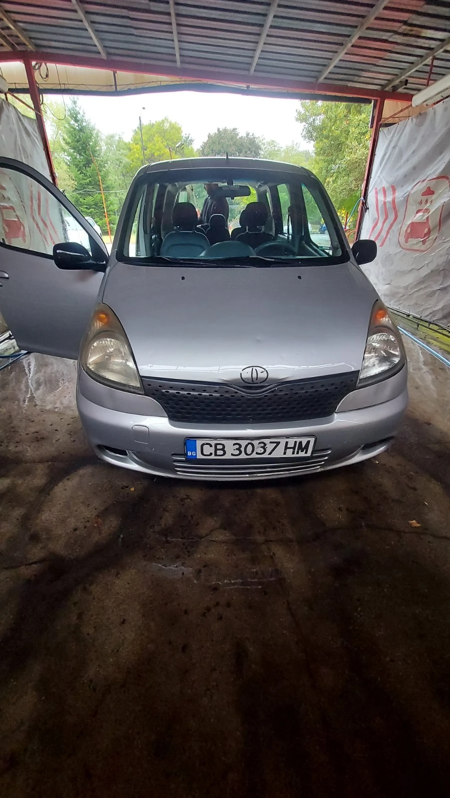 Toyota Yaris verso, снимка 9 - Автомобили и джипове - 55224588