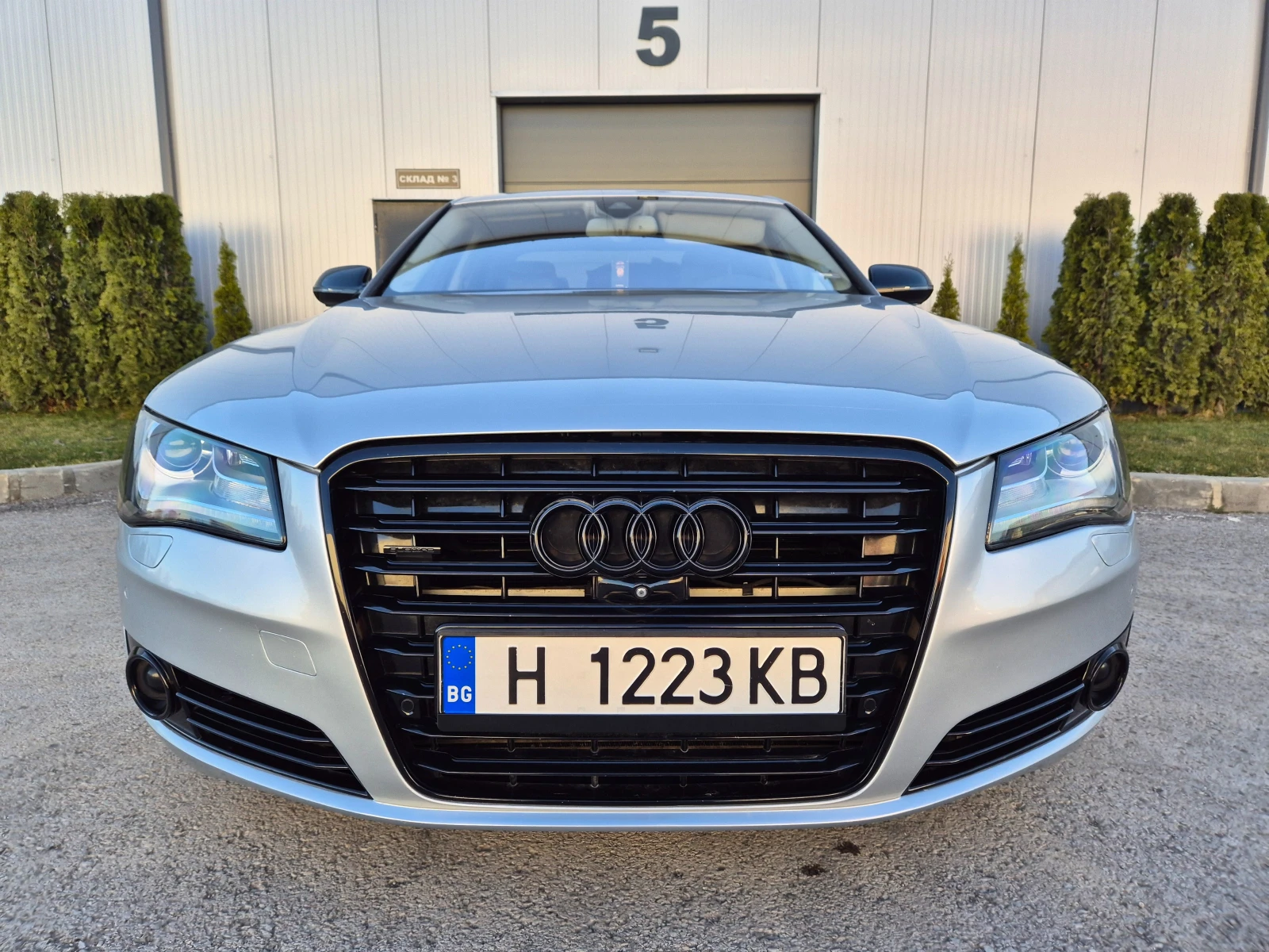 Audi A8 3.0TDI 2012г., снимка 2 - Автомобили и джипове - 55988302