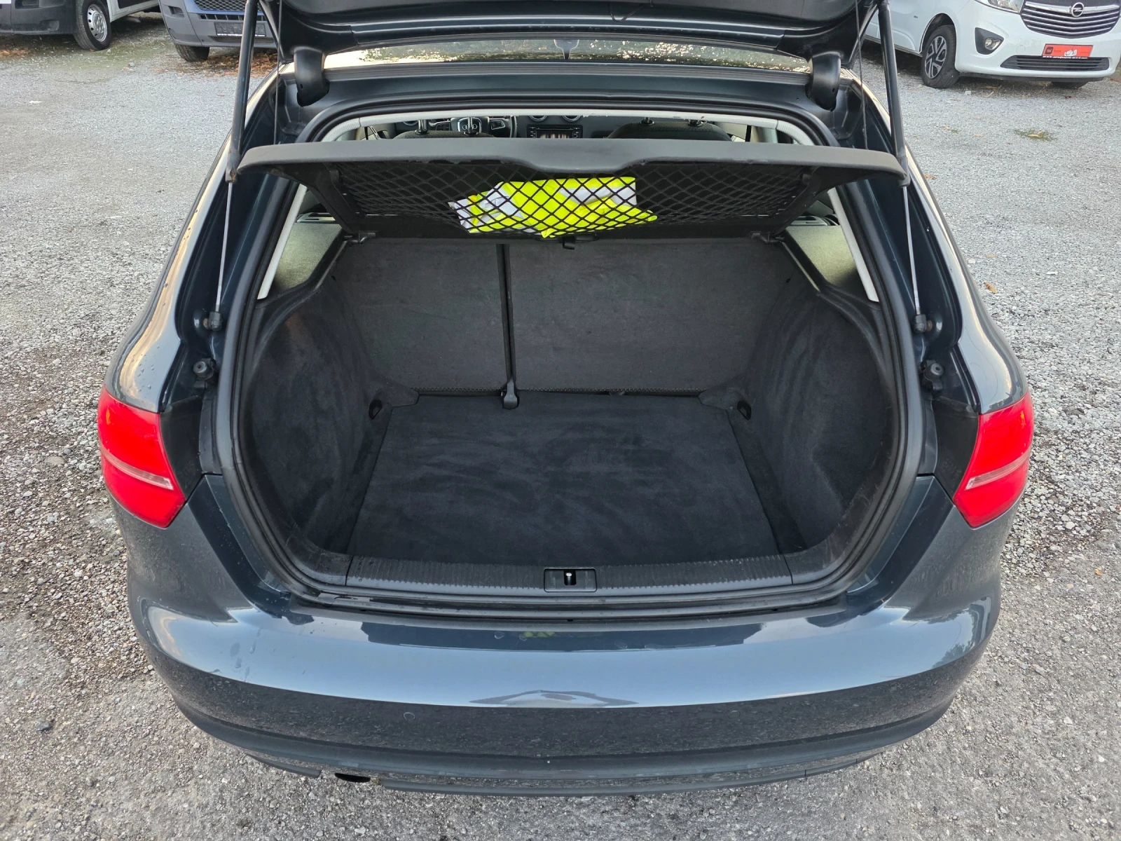 Audi A3 1.2tfsi Автоматик, снимка 15 - Автомобили и джипове - 56060163
