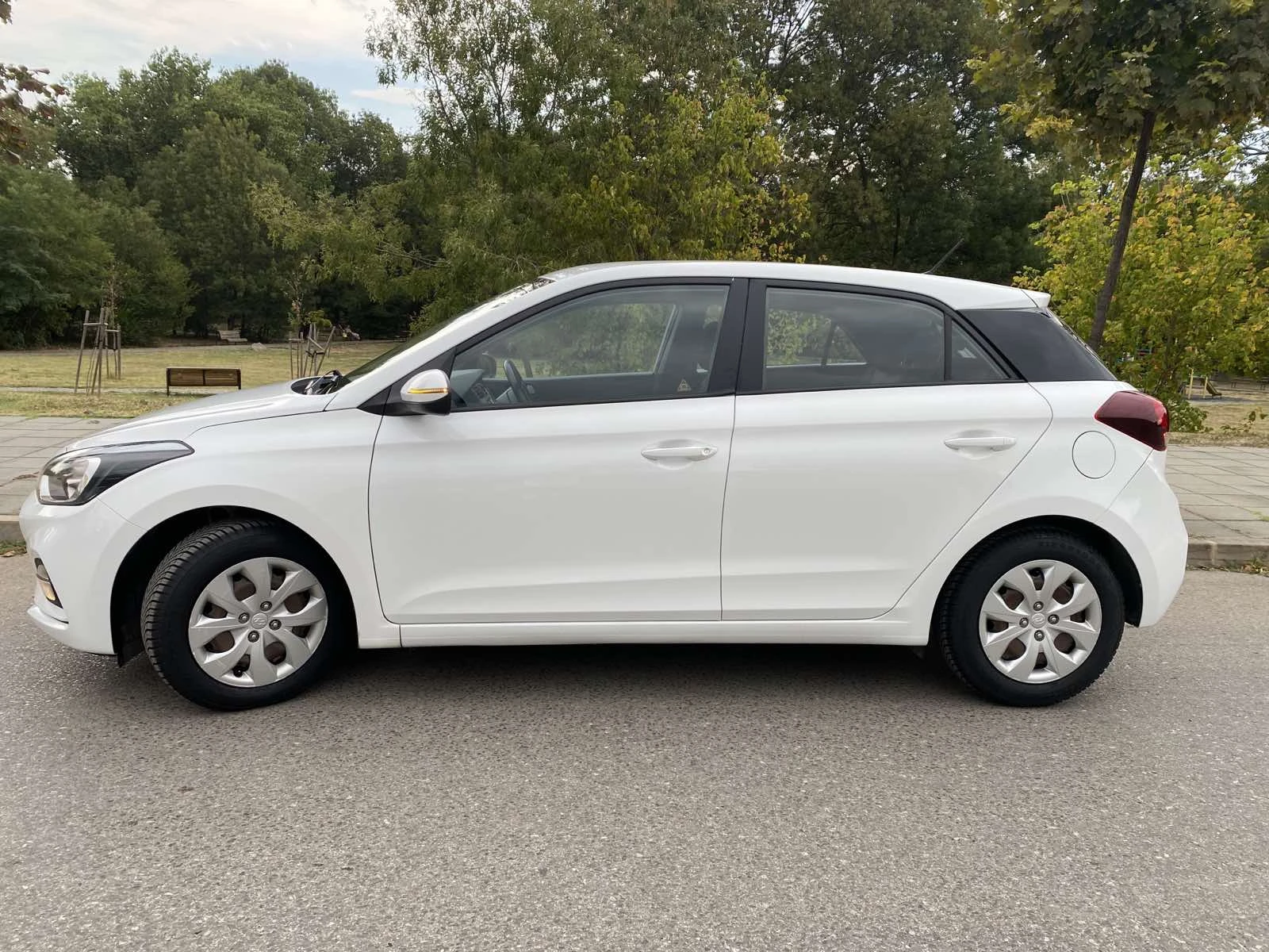 Hyundai I20 1, 2, снимка 2 - Автомобили и джипове - 56231612