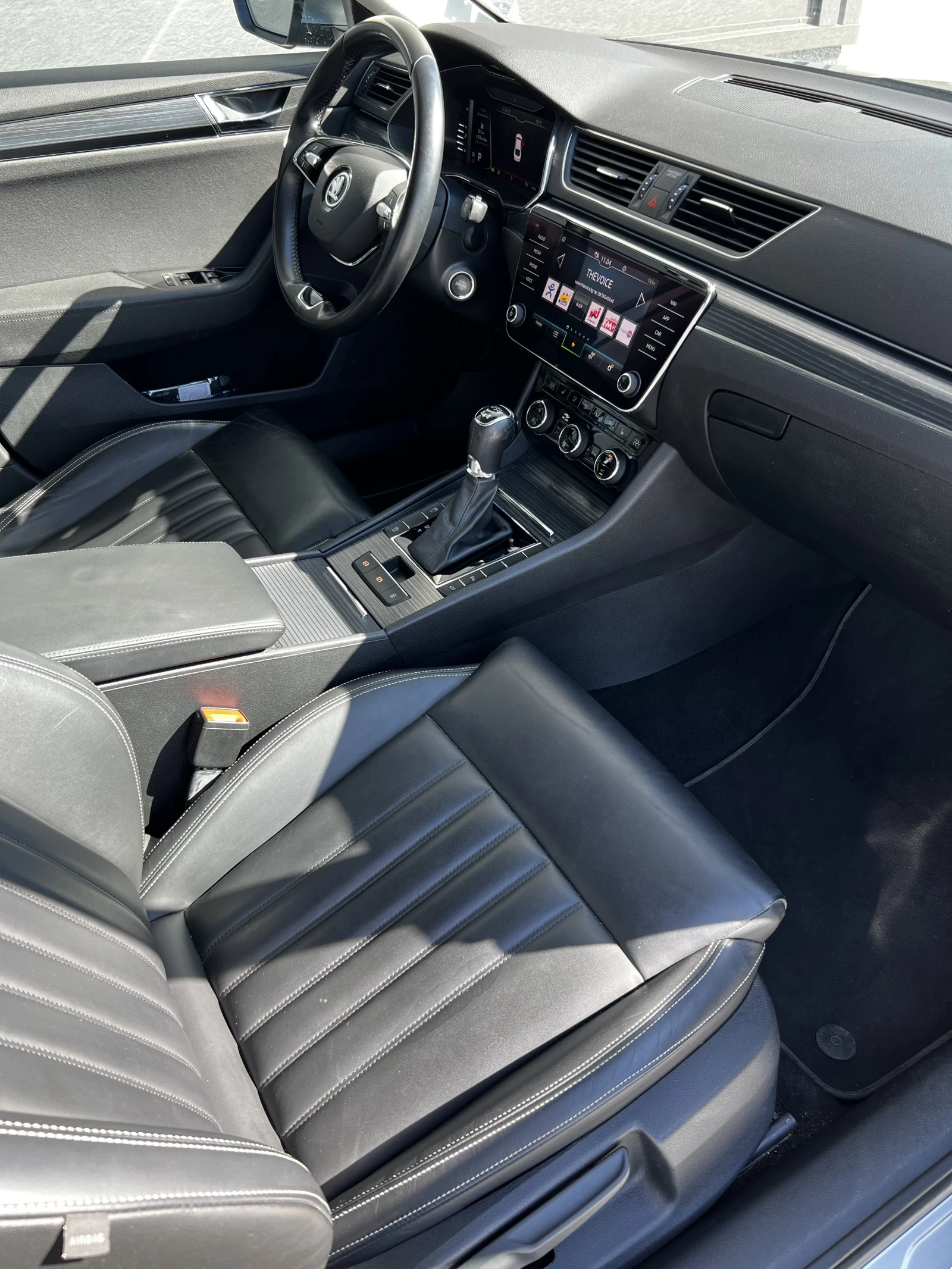 Skoda Superb Style 4x4, снимка 11 - Автомобили и джипове - 56449489