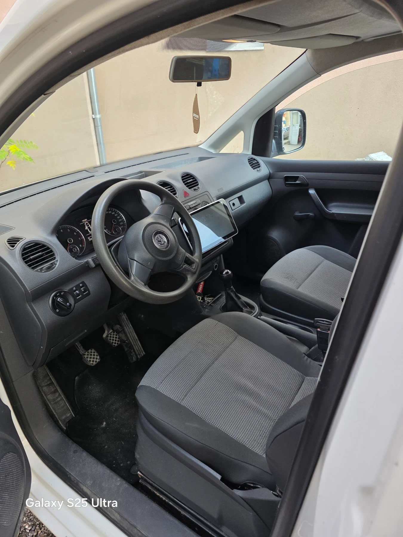 VW Caddy EcoFuel / Метан - Бензин /, снимка 8 - Автомобили и джипове - 56536766