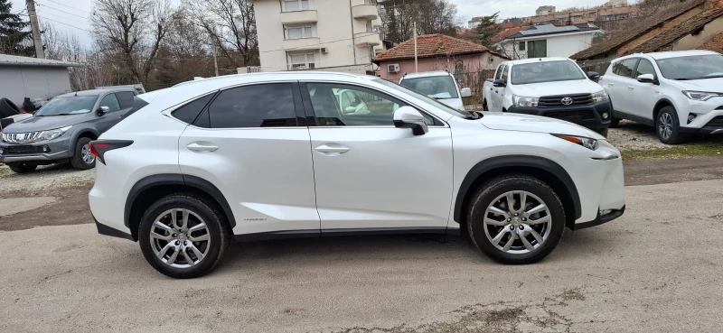 Lexus NX 300h 2.5 Executive ШВЕЙЦАРИЯ, снимка 2 - Автомобили и джипове - 48641274