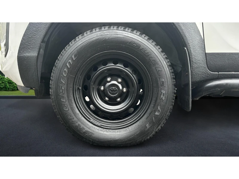 Toyota Hilux COMFORT, Месечна вноска от 795 лв., снимка 16 - Автомобили и джипове - 51928741