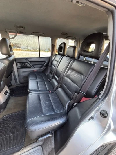 Mitsubishi Pajero 3.2 DID, снимка 10 - Автомобили и джипове - 54027027