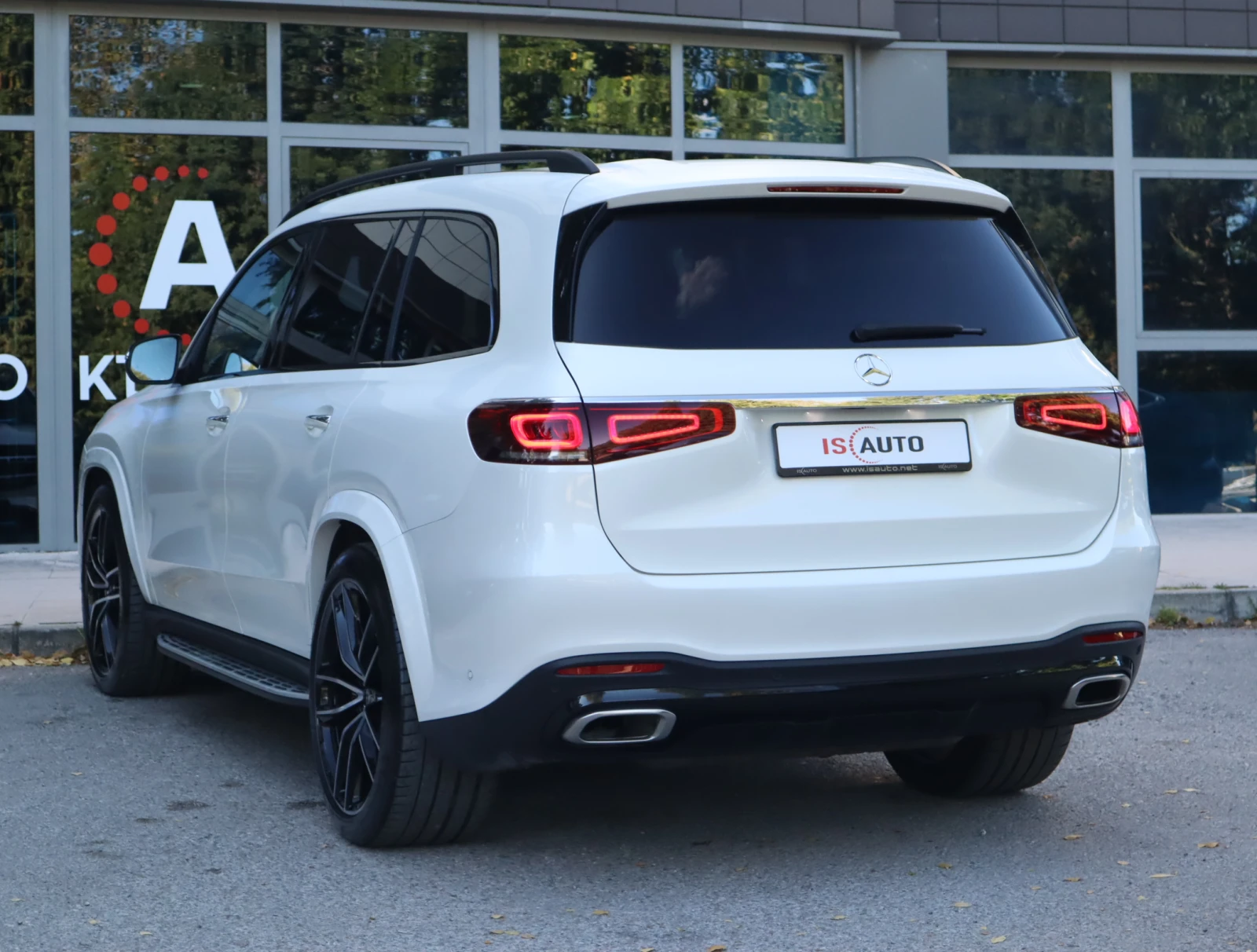 Mercedes-Benz GLS580 AMG/Burmester/HuD/Панорама/Обдухване, снимка 4 - Автомобили и джипове - 50437251
