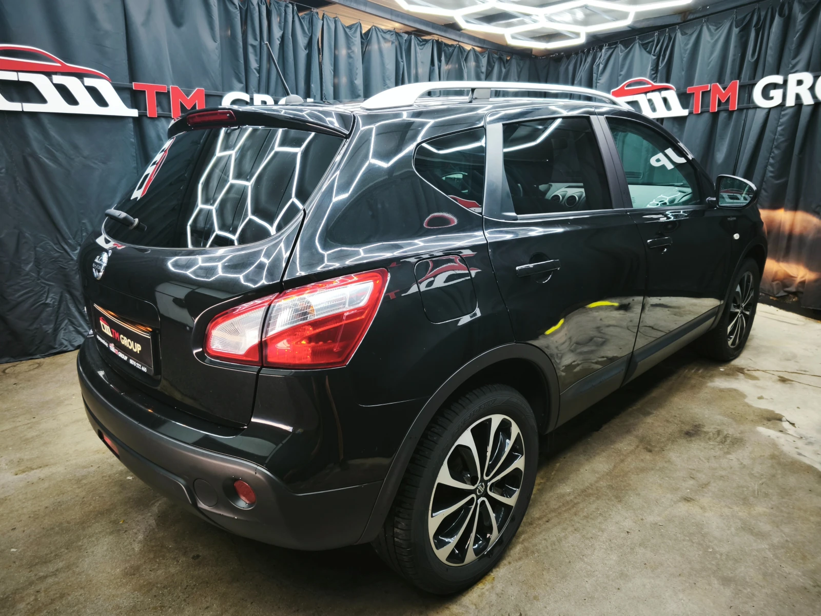 Nissan Qashqai 1.6 Tekna 117k.c * NAVI* PANORAMA* CAMERA*  - изображение 4