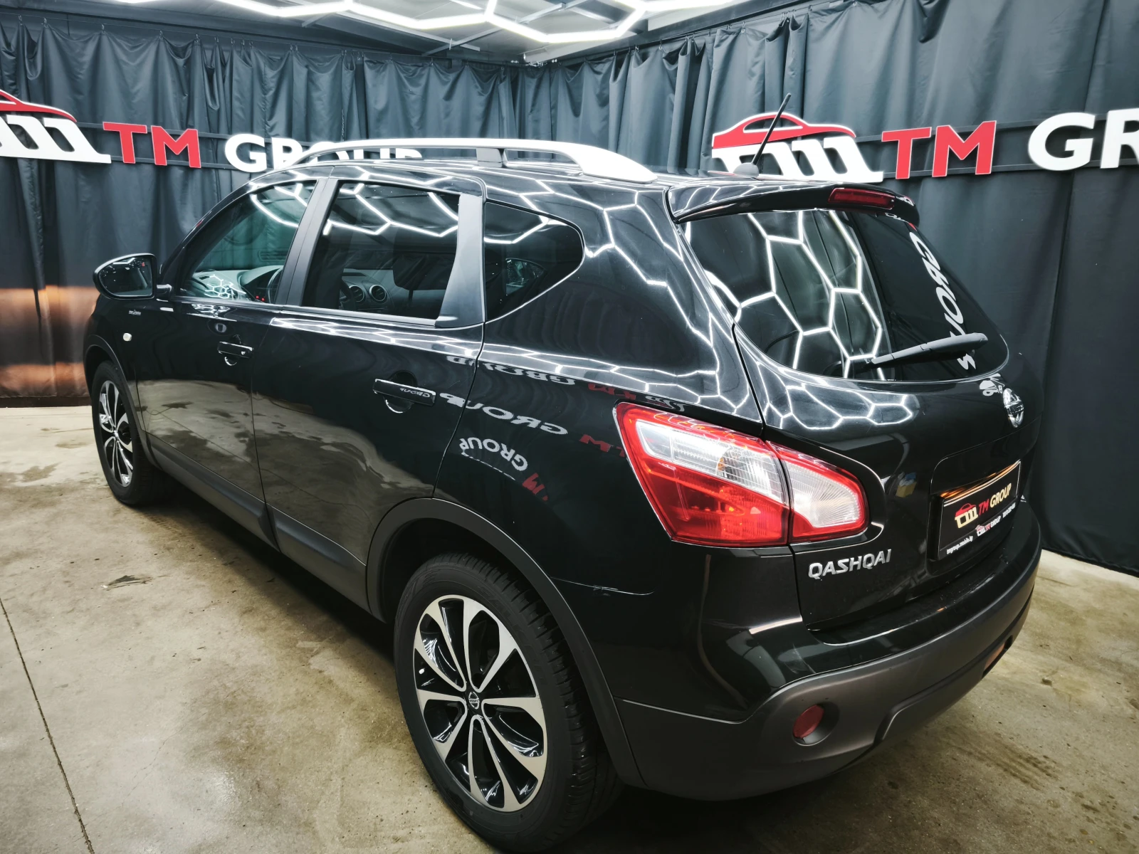 Nissan Qashqai 1.6 Tekna 117k.c * NAVI* PANORAMA* CAMERA*  - изображение 6