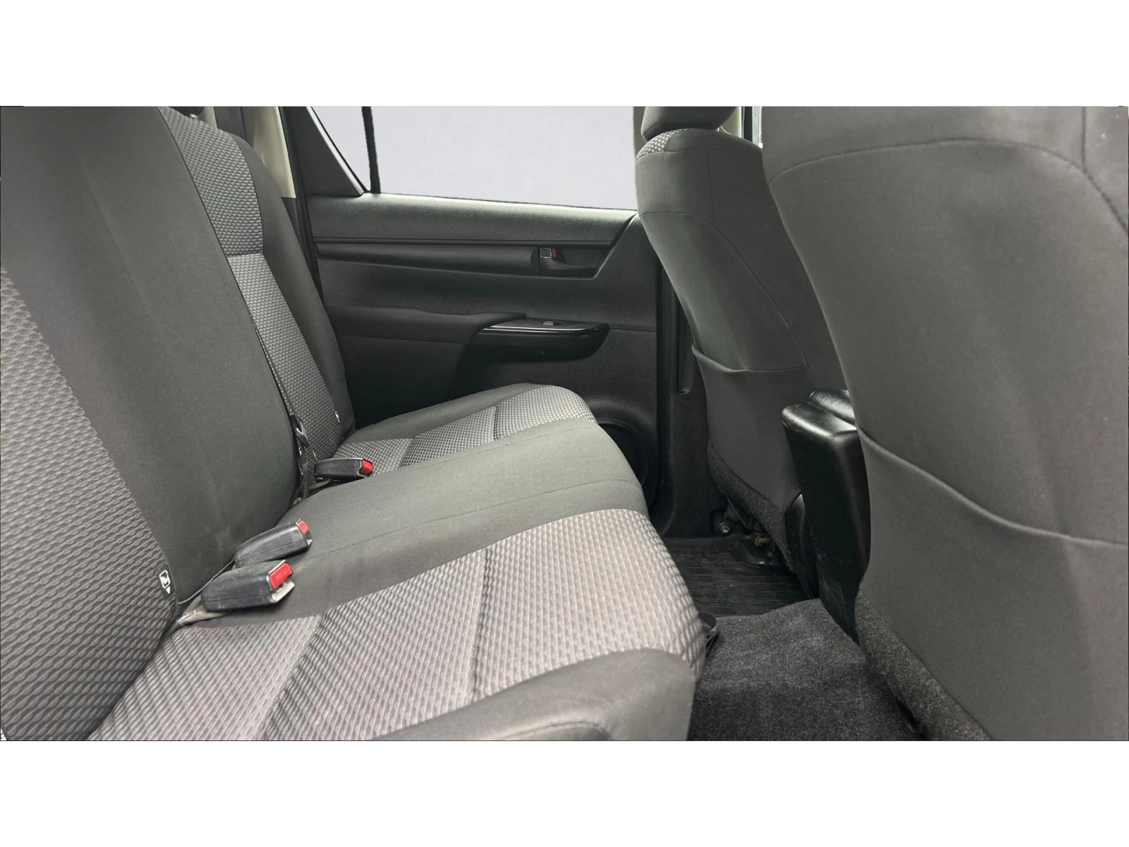 Toyota Hilux COMFORT, Месечна вноска от 795 лв. - изображение 7