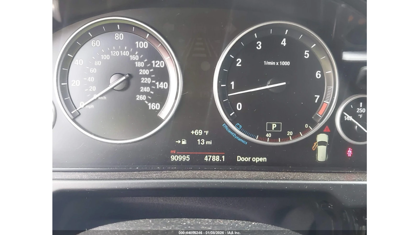 BMW X5 * 3.5* KEYLESS* КОЖА* ПОДГРЕВ* ПАРКТРОНИК* НАВИ* , снимка 11 - Автомобили и джипове - 53712178