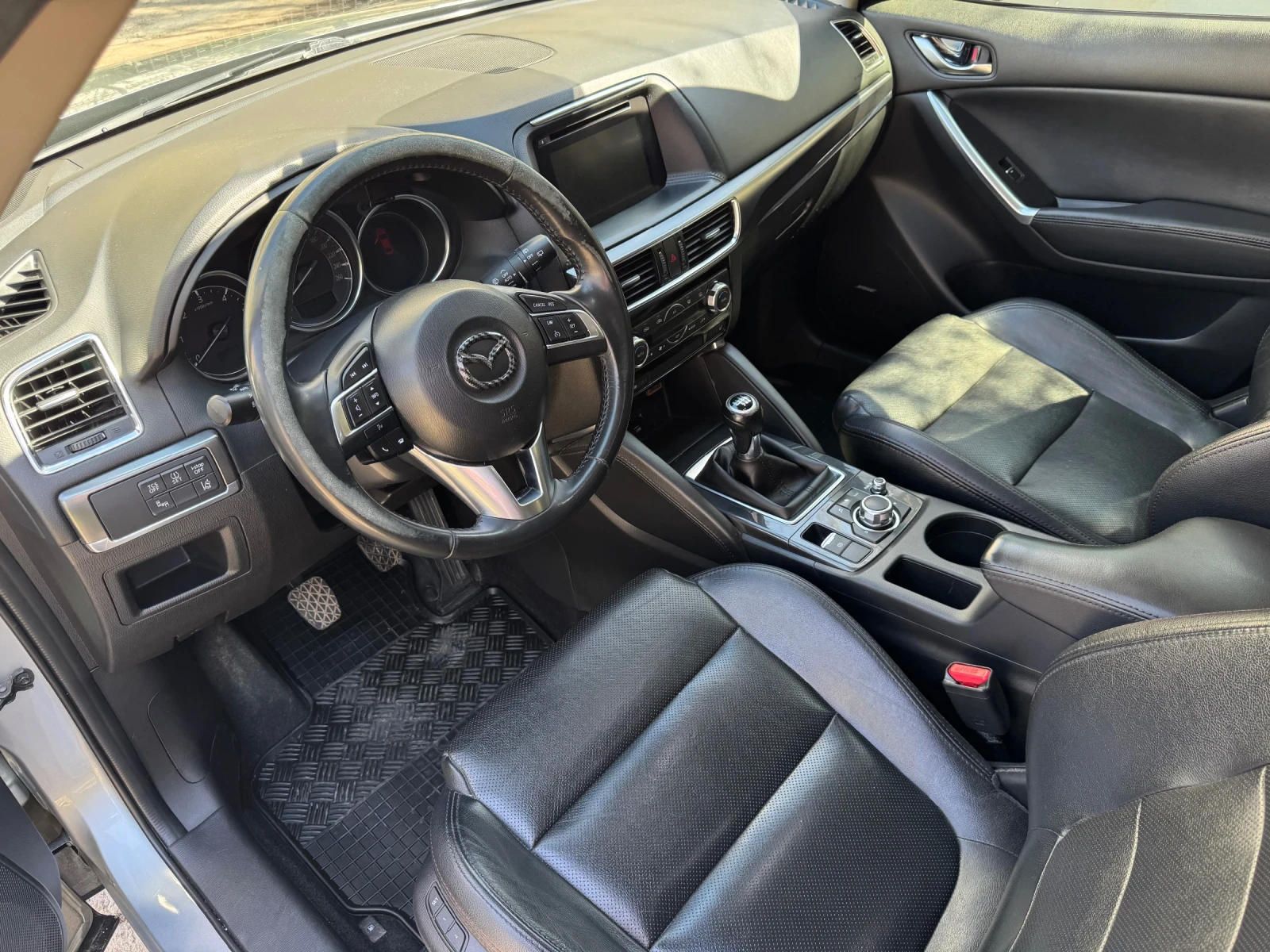 Mazda CX-5 2.2 AWD, снимка 8 - Автомобили и джипове - 54123715