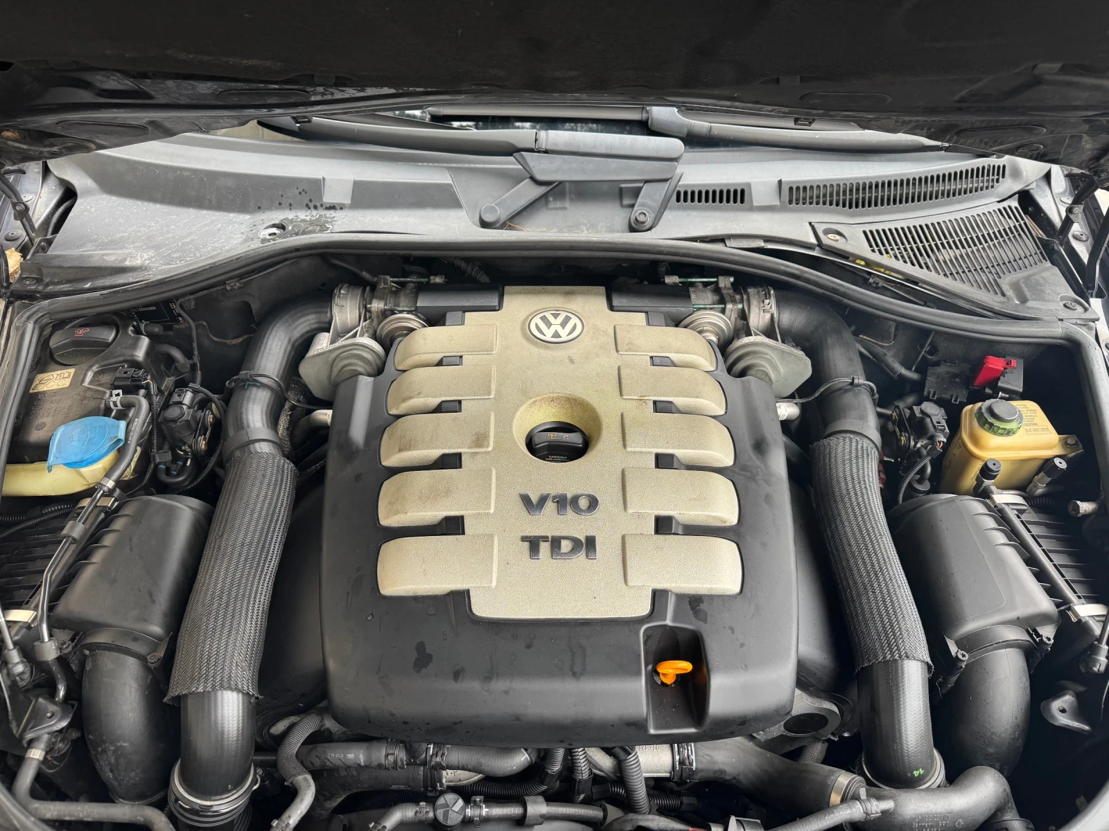 VW Touareg V10 5.0 Diesel, снимка 13 - Автомобили и джипове - 54203490
