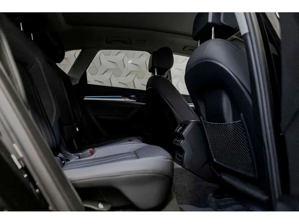 Audi Q5 45 TFSI quattro| MYTHOS BLACK| PANORAMA| AMBIENT| , снимка 12 - Автомобили и джипове - 54215067