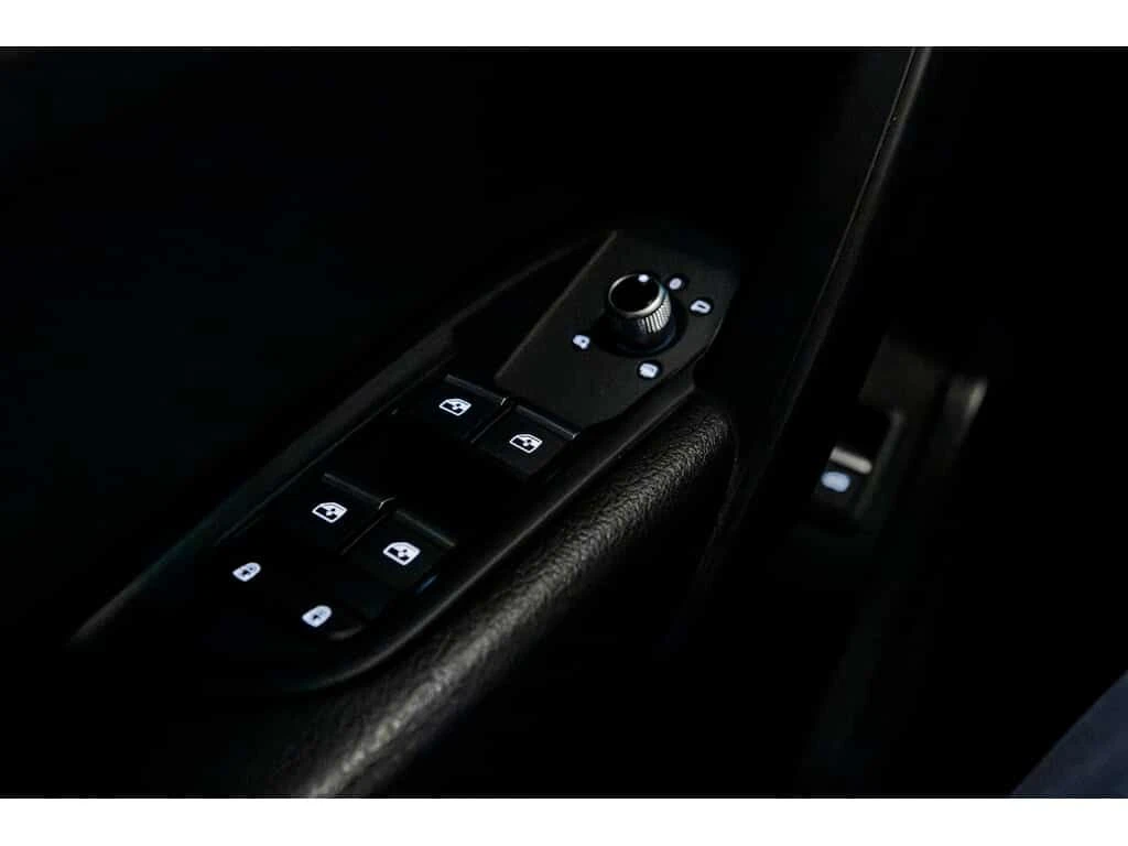 Audi Q5 45 TFSI quattro| MYTHOS BLACK| PANORAMA| AMBIENT| , снимка 16 - Автомобили и джипове - 54215067