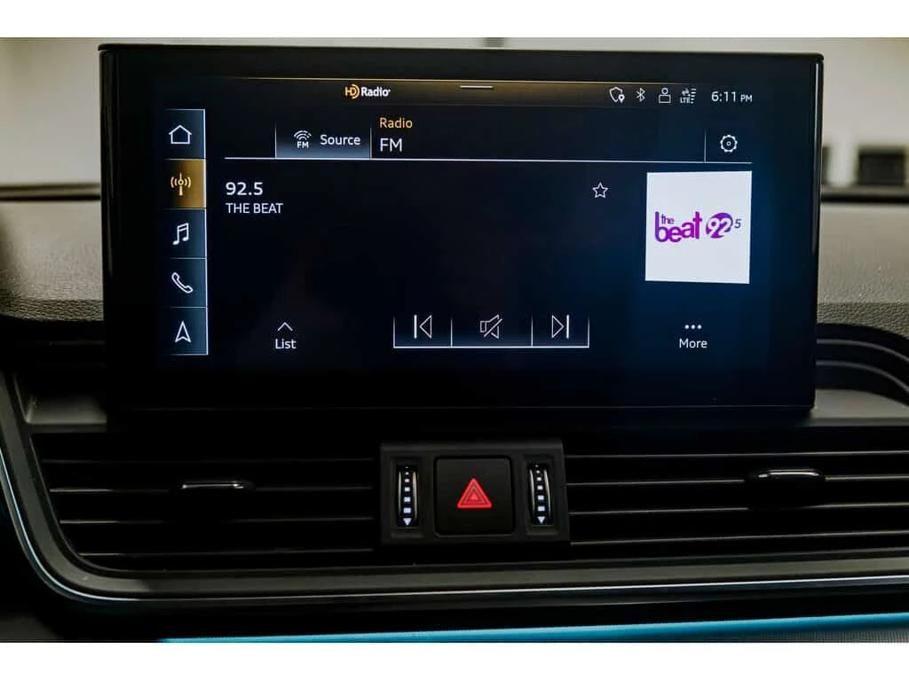 Audi Q5 45 TFSI quattro| MYTHOS BLACK| PANORAMA| AMBIENT| , снимка 17 - Автомобили и джипове - 54215067