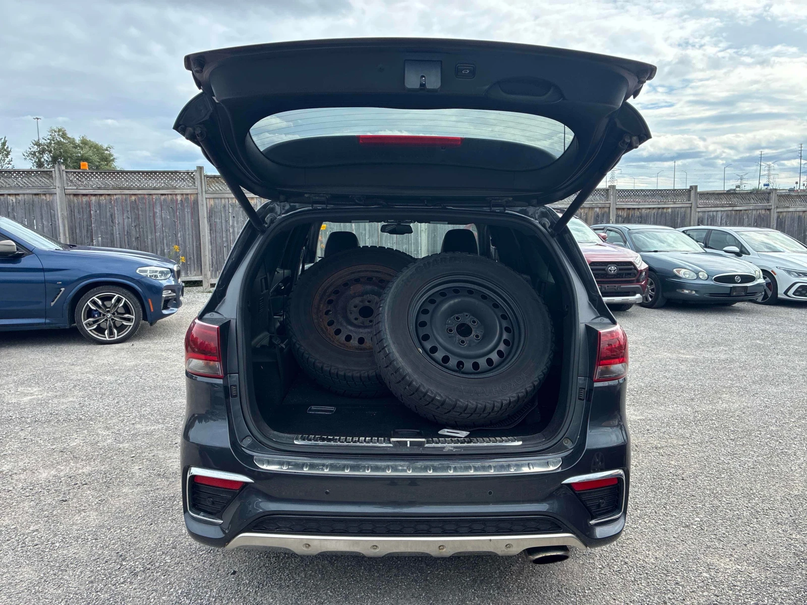 Kia Sorento * AWD * CARFAX * ОПЦИЯ ЗА ФИНАНСИРАНЕ , снимка 14 - Автомобили и джипове - 55987898
