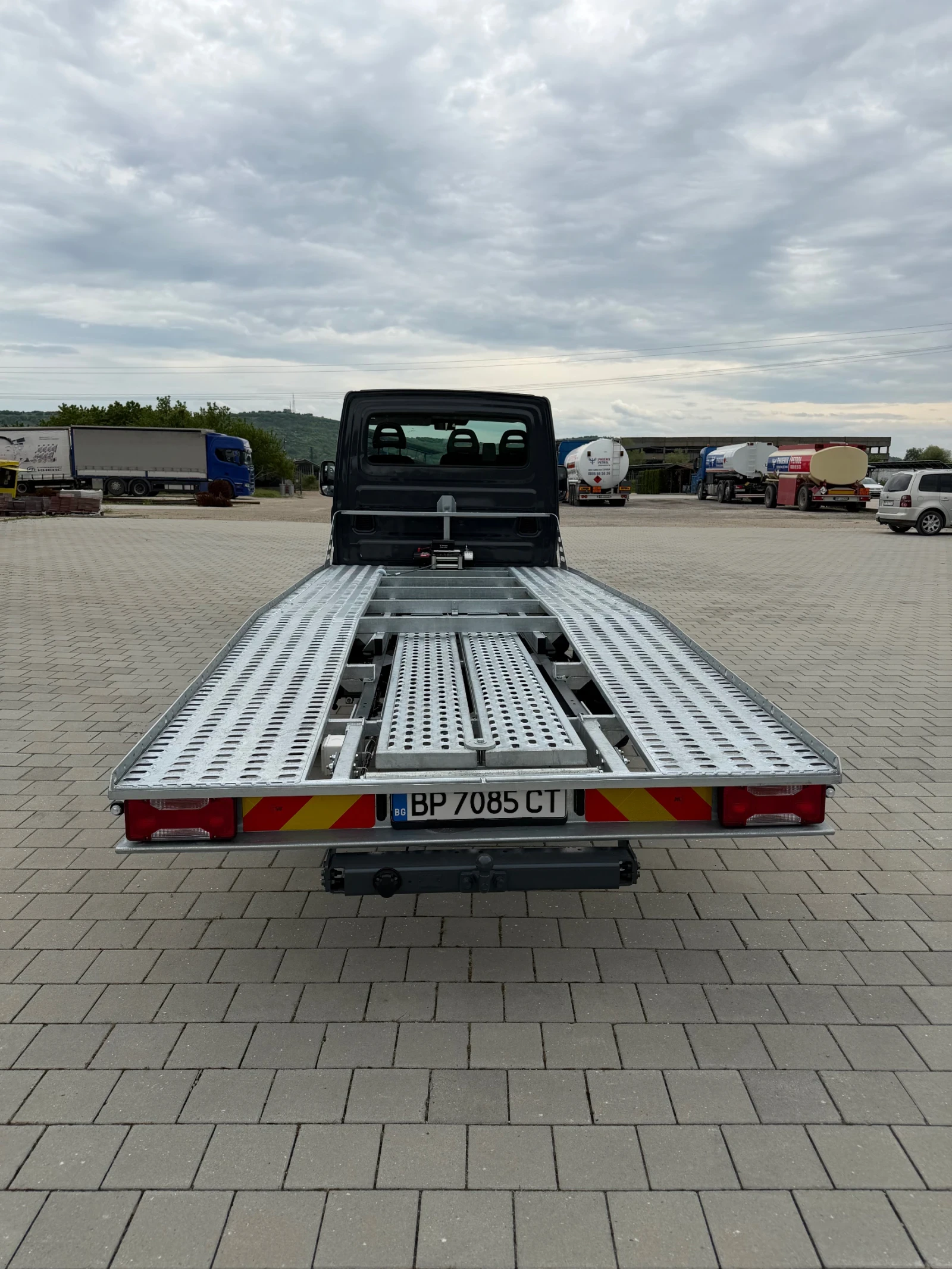 Iveco Daily 35-130 Пътна помощ, снимка 5 - Бусове и автобуси - 54583858