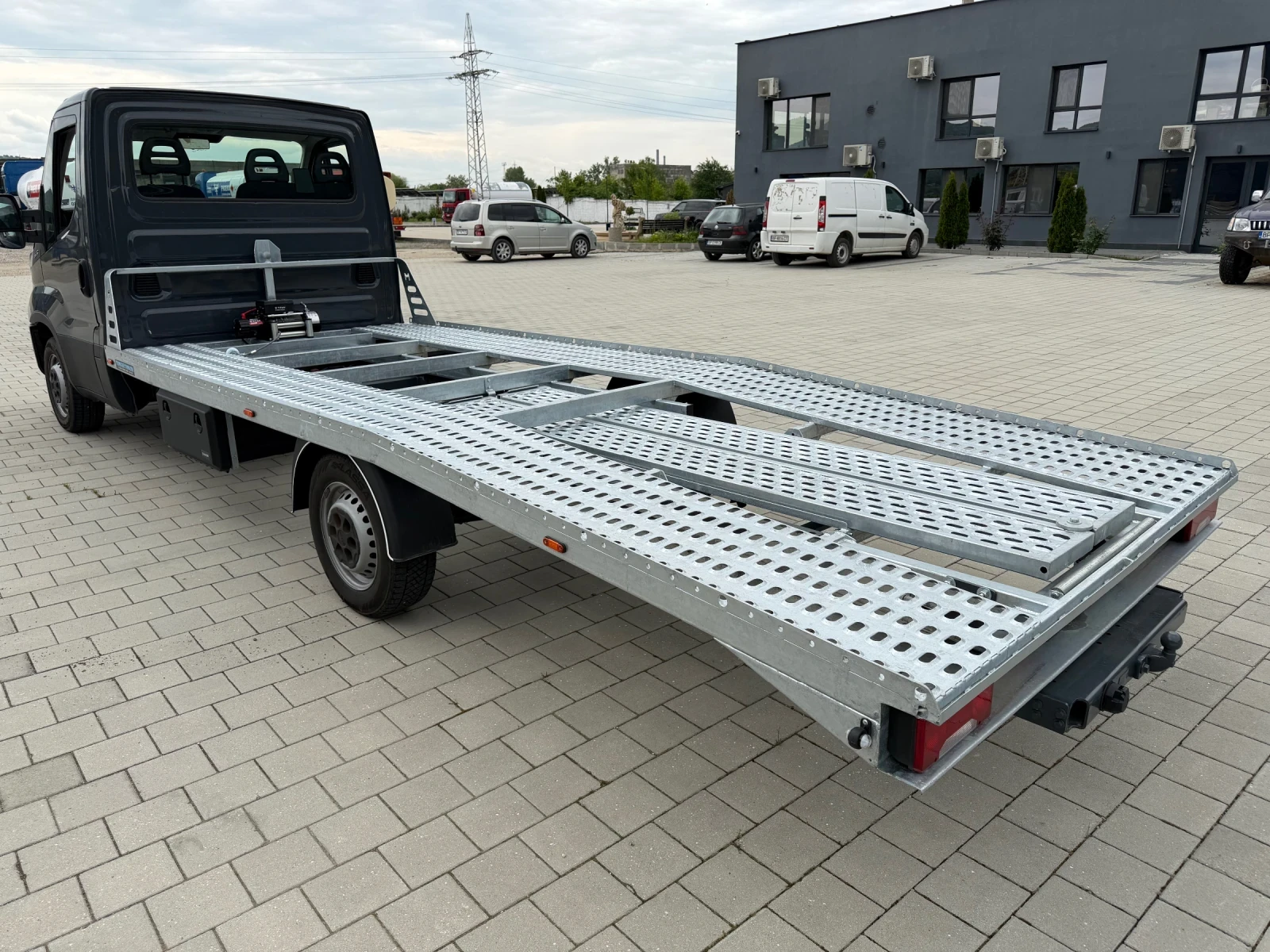 Iveco Daily 35-130 Пътна помощ, снимка 3 - Бусове и автобуси - 54583858