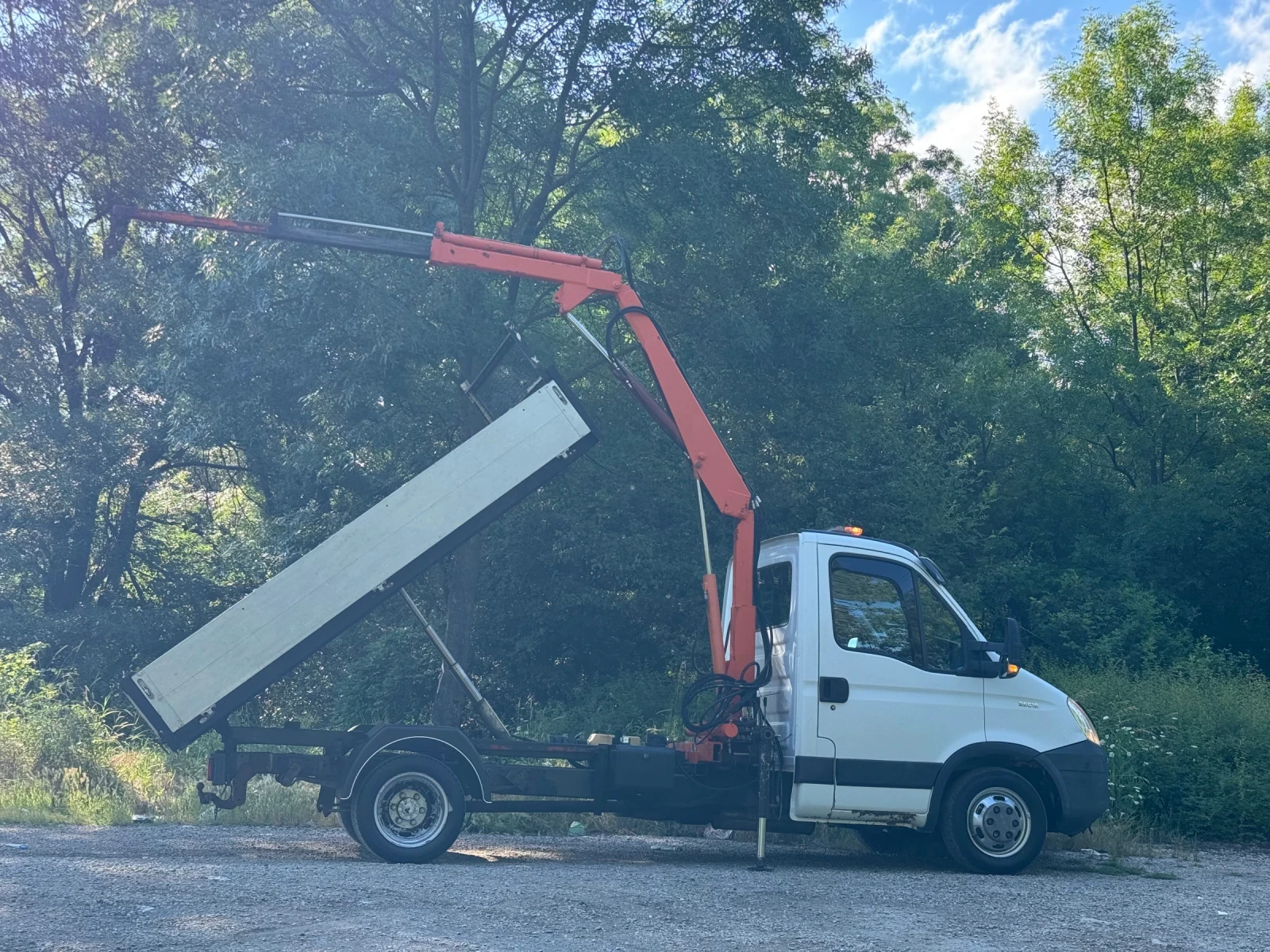 Iveco 35c18 Самосвал с кран до 3.5тона