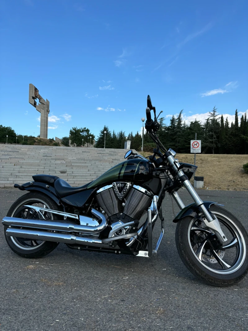Victory Vegas KINGPIN 106 ci