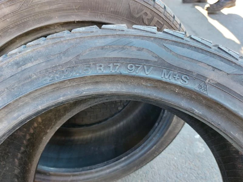 Гуми Всесезонни 235/45R17, снимка 6 - Гуми и джанти - 35992314