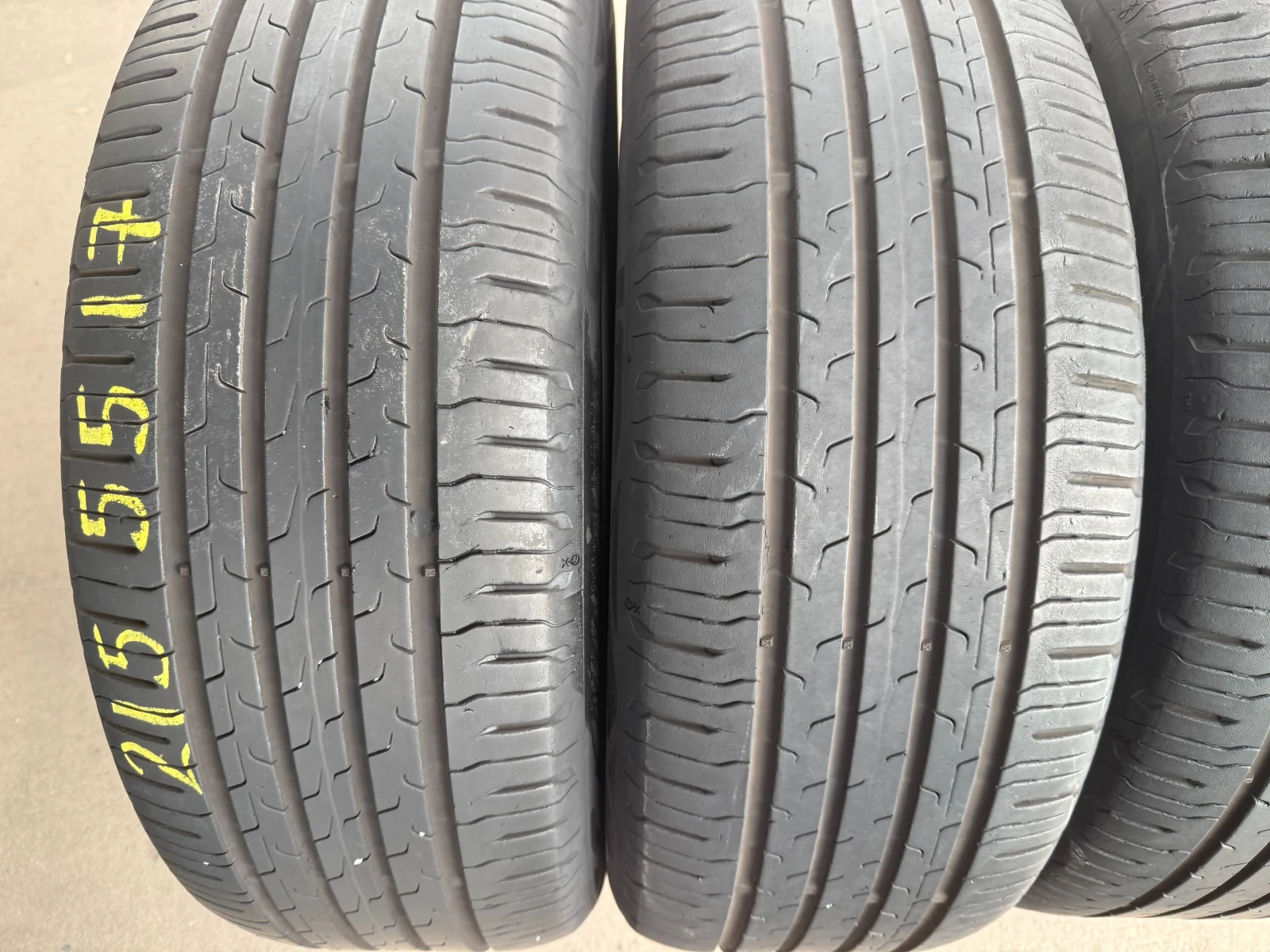 Гуми Летни 215/55R17, снимка 2 - Гуми и джанти - 53993498