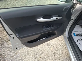 Toyota Auris 1.6 i, снимка 7