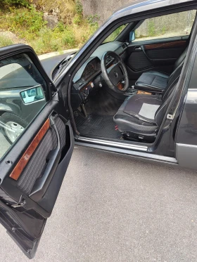 Mercedes-Benz 124 200E, снимка 5