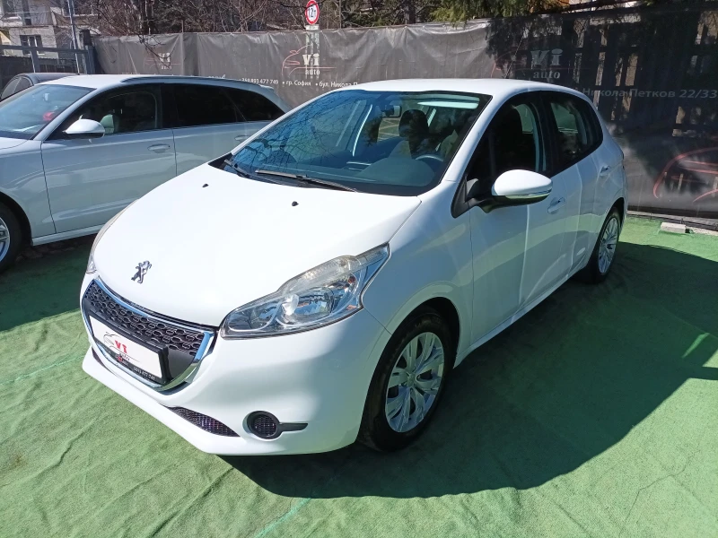 Peugeot 208 1.0i, снимка 1 - Автомобили и джипове - 49399417