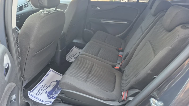 Opel Zafira 1.6 диз 136к.с. 7 места, снимка 13 - Автомобили и джипове - 51578117