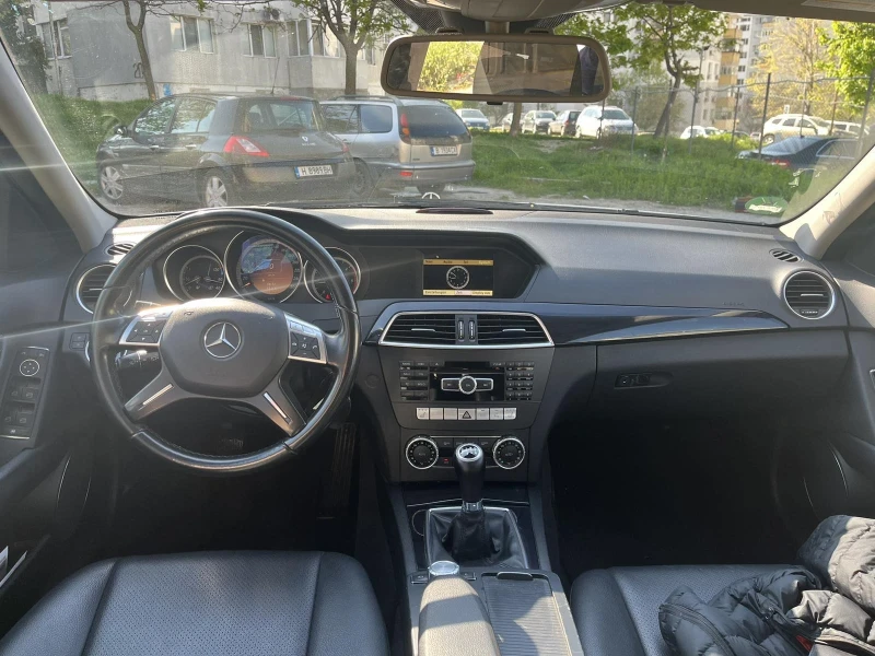 Mercedes-Benz C 220, снимка 7 - Автомобили и джипове - 52423538