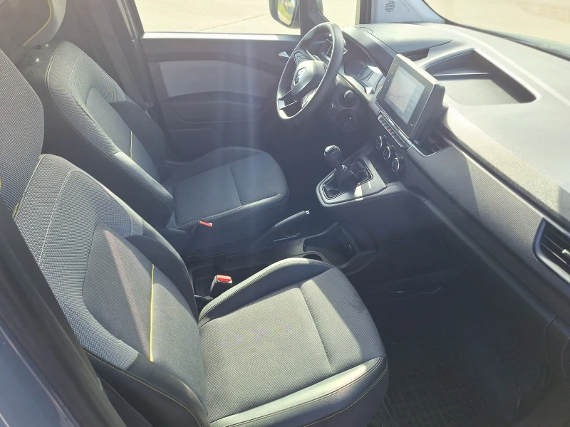 Renault Kangoo 1.5dci , снимка 17 - Автомобили и джипове - 53386603