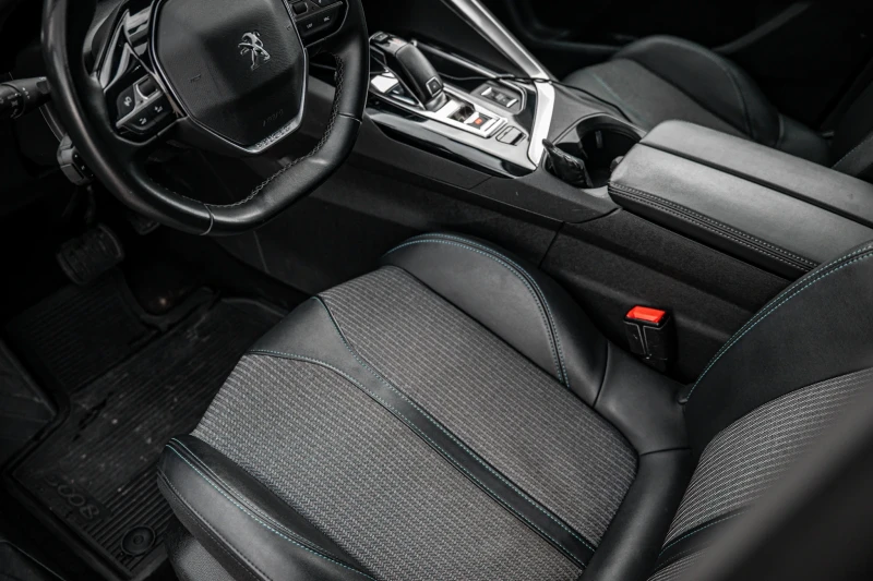 Peugeot 3008 1.5 HDi EAT8 Гаранция Carplay LED, снимка 7 - Автомобили и джипове - 53393909