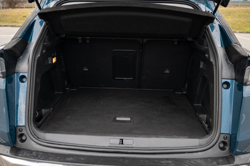 Peugeot 3008 1.5 HDi EAT8 Гаранция Carplay LED, снимка 9 - Автомобили и джипове - 53393909
