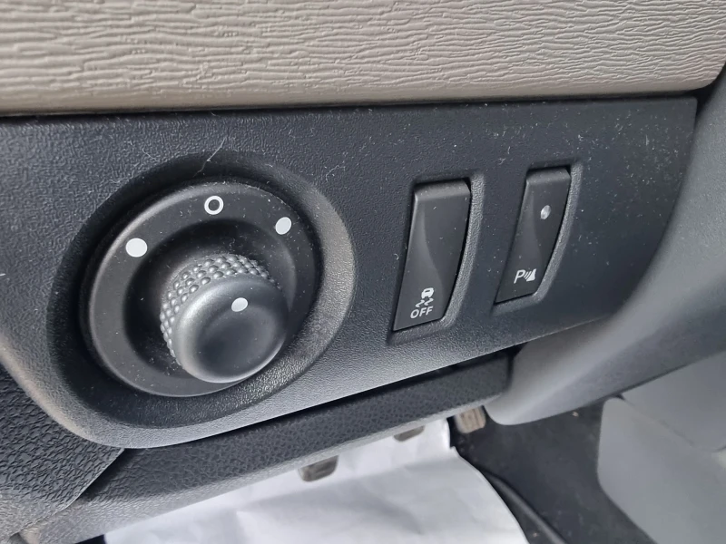 Dacia Lodgy 1, 5dci, снимка 16 - Автомобили и джипове - 53505601