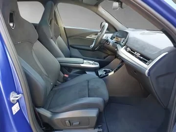 BMW iX2 30 xDrive Msport PRO DA Pro 360 Pano Harman Kardon, снимка 11 - Автомобили и джипове - 54704513