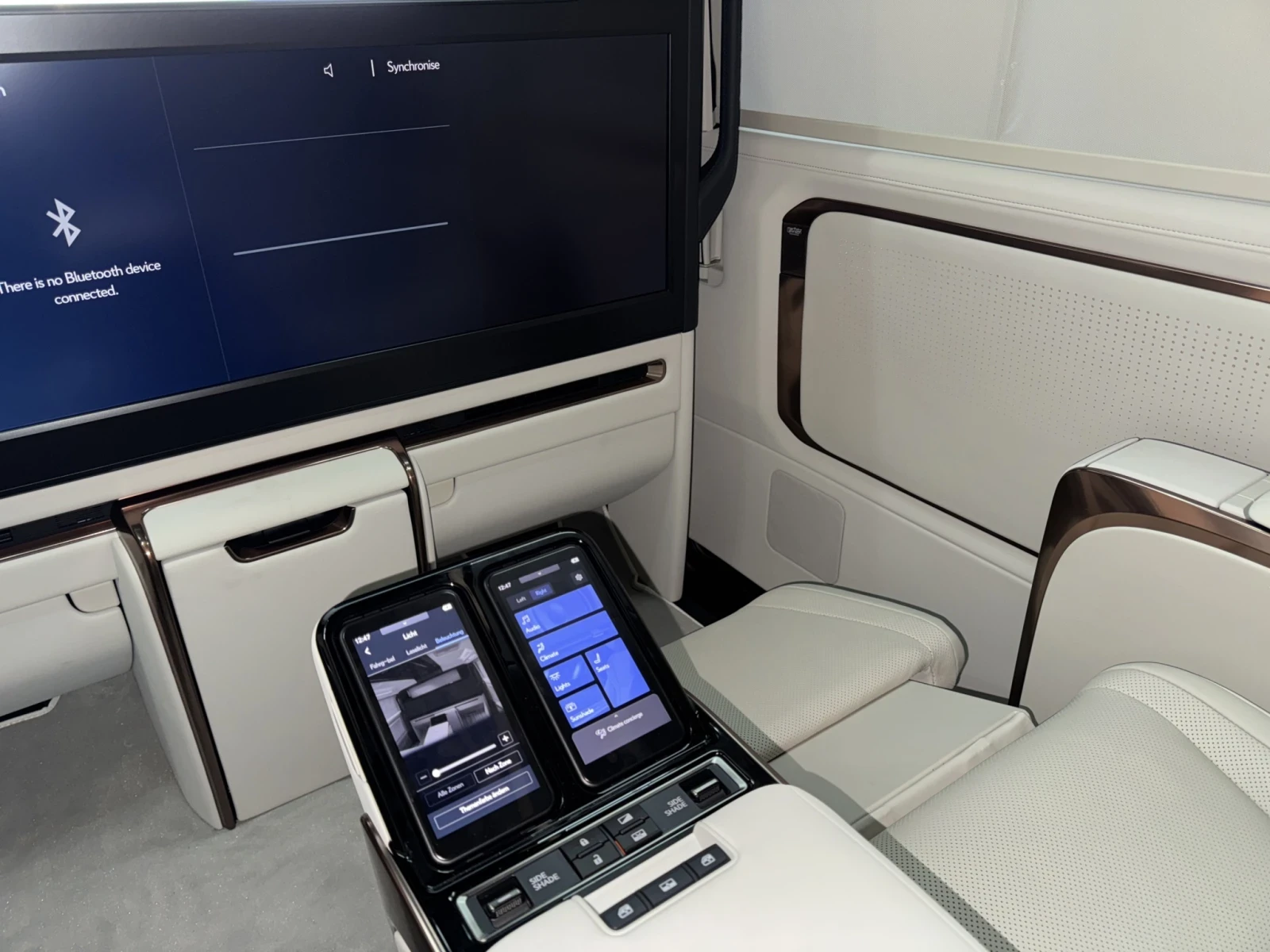 Lexus LM 350h* LUXURY* 4SEATS* FIRSTCLASS* TV* 360* KEYLESS | Mobile.bg   15